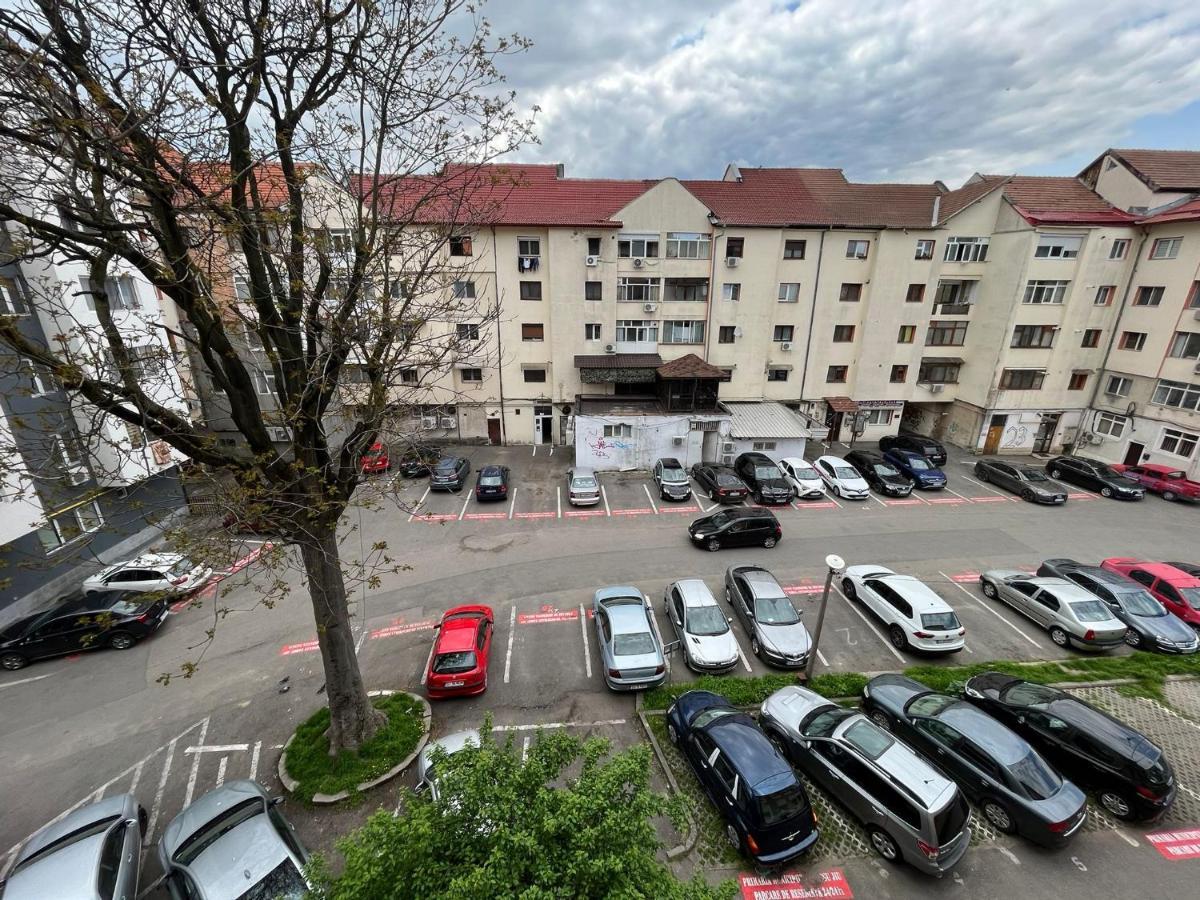 דירות Târgu Jiu Apartament Victoria מראה חיצוני תמונה